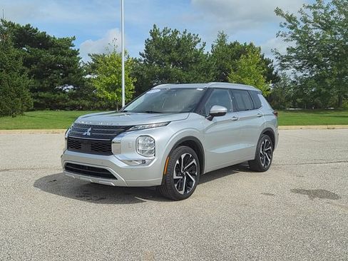 Used 2024 Mitsubishi Outlander SEL AWD/4WD image 1