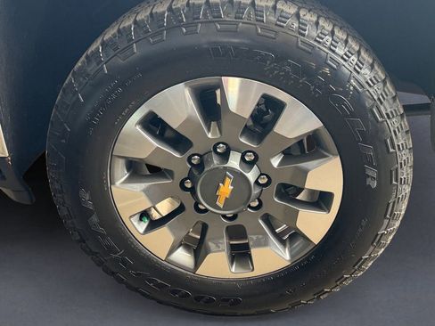 New 2026 Chevrolet Silverado 2500 LT w/ All Star Edition AWD/4WD image 9