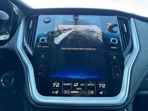 Used 2022 Subaru Outback Premium image 18