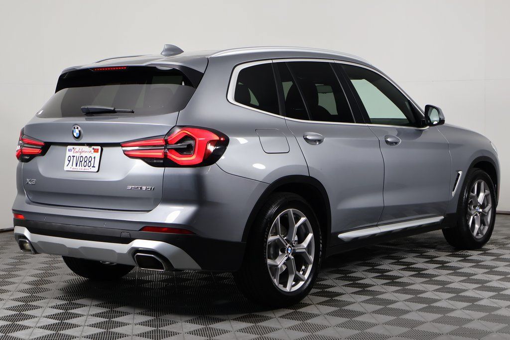 Used 2023 BMW X3 sDrive30i w/ Premium Package RWD image 4