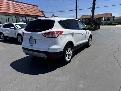 Used 2015 Ford Escape SE FWD image 6