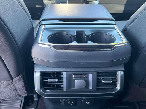 Used 2022 Ford F150 Lariat w/ Equipment Group 502A High AWD/4WD image 28