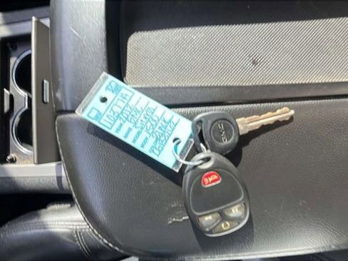 Used 2005 GMC Sierra 1500 SLT w/ Light Duty Power Package image 30