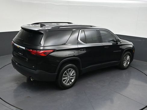 Used 2023 Chevrolet Traverse LT FWD image 17