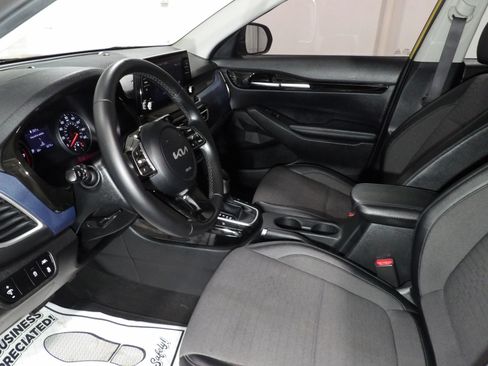 Used 2023 Kia Seltos S AWD/4WD image 14