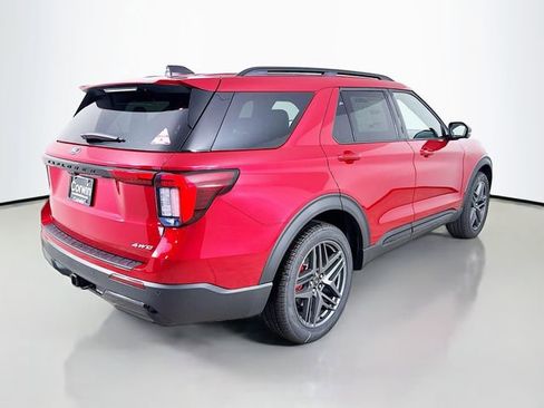 New 2026 Ford Explorer ST-Line w/ ST-Line Street Pack image 7