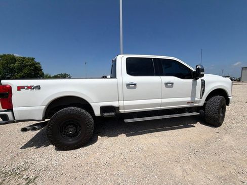 Used 2023 Ford F250 Platinum AWD/4WD image 14