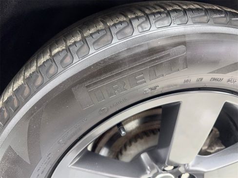 Used 2022 Land Rover Defender 110 X-Dynamic SE image 87