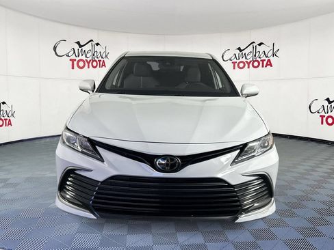 Used 2022 Toyota Camry LE w/ Carpet Mat Package (TMS) FWD image 2