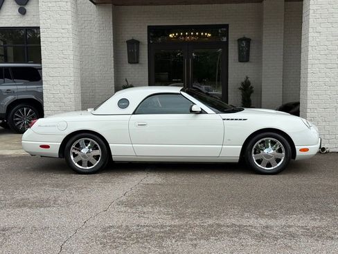 Used 2003 Ford Thunderbird RWD image 4