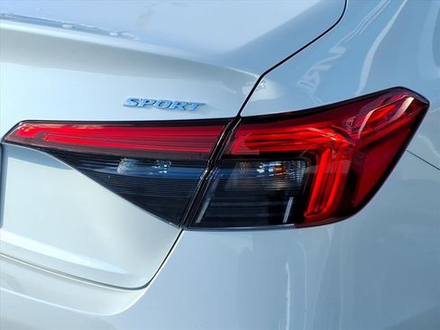 Used 2023 Honda Civic Sport image 8