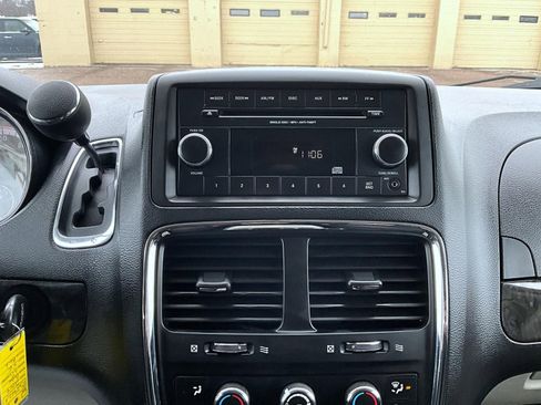 Used 2014 Dodge Grand Caravan SE w/ Quick Order Package 29E SE image 14