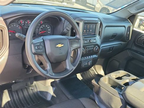 Used 2025 Chevrolet Silverado 1500 W/T RWD image 2