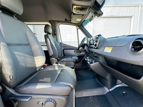 New 2026 Mercedes-Benz Sprinter 2500 image 23