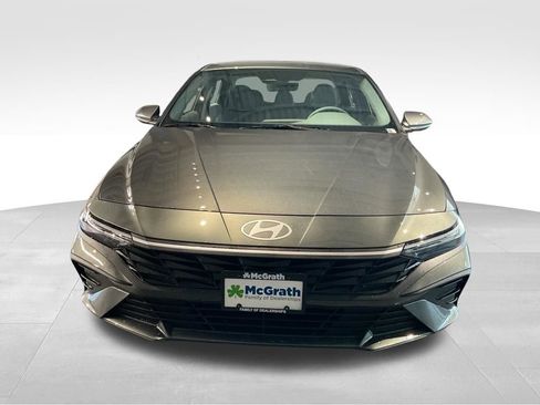 New 2026 Hyundai Elantra SE FWD image 7