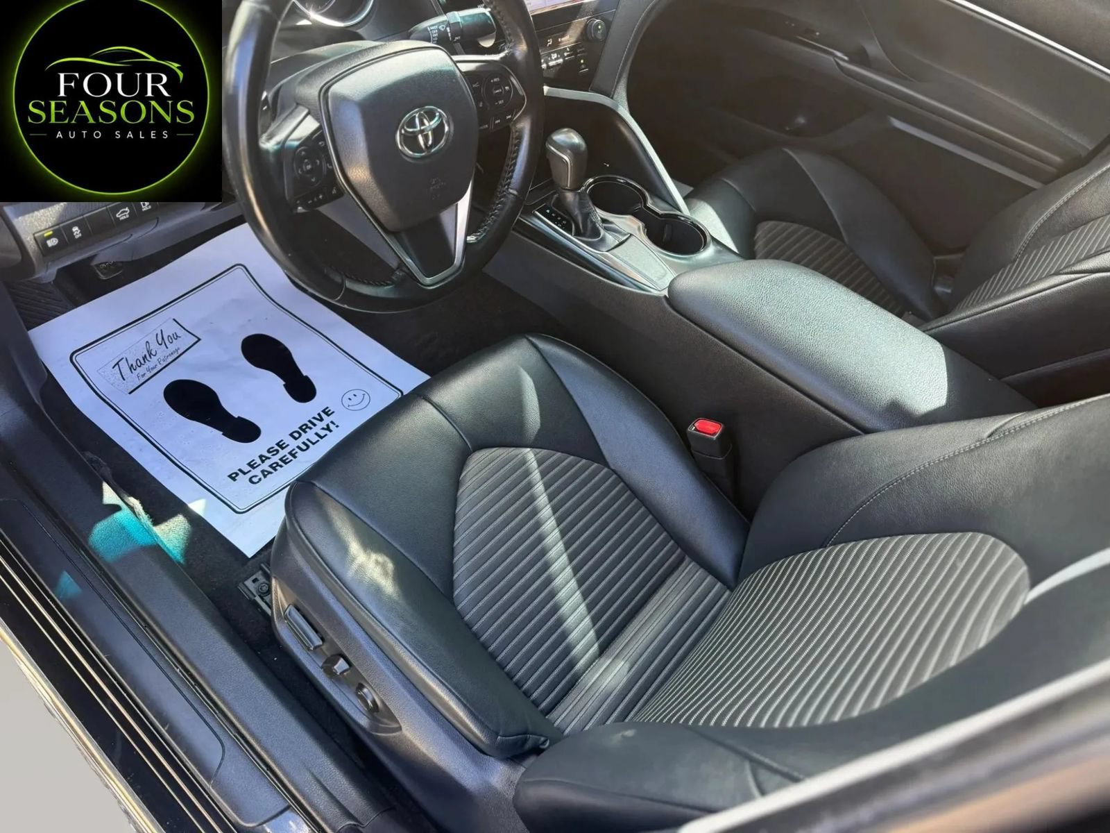 Used 2019 Toyota Camry SE FWD image 6