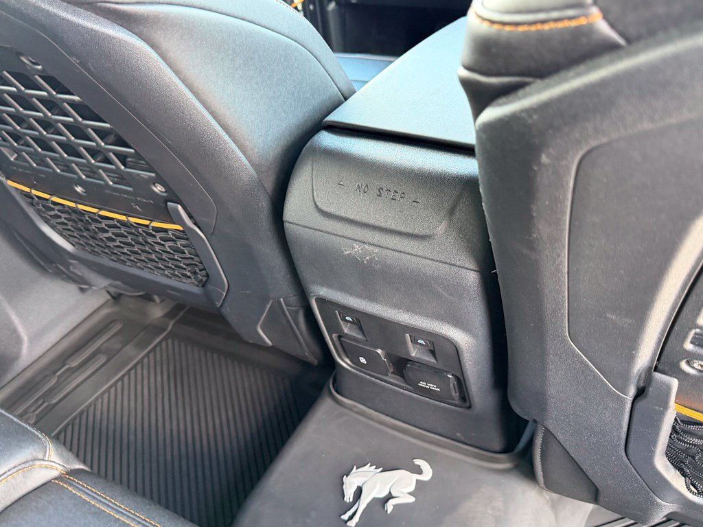 Used 2023 Ford Bronco Badlands AWD/4WD image 15