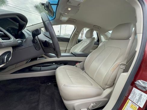 Used 2017 Lincoln MKZ Select image 14