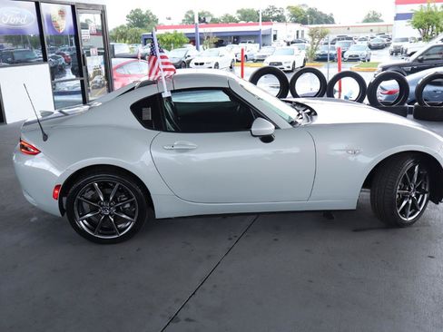 Used 2018 MAZDA MX-5 Miata RF Grand Touring RWD image 4