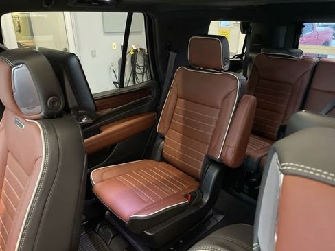 Used 2024 GMC Yukon Denali Ultimate image 25