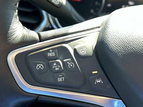 Used 2022 Chevrolet Equinox LT image 31