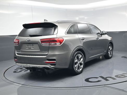 Used 2016 Kia Sorento SX image 9