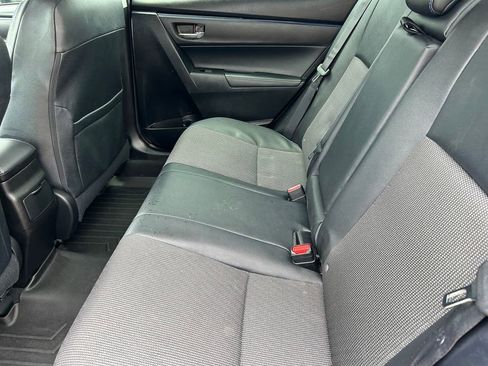Used 2017 Toyota Corolla SE FWD image 15