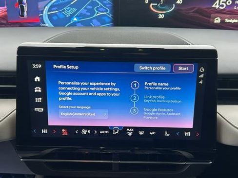 Used 2024 Lincoln Nautilus Reserve image 21