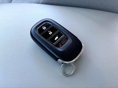 Certified 2023 Honda HR-V LX image 14