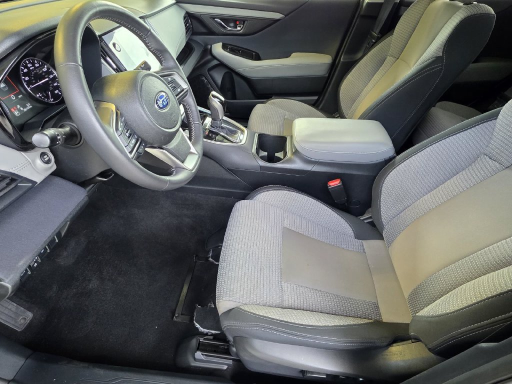 Used 2024 Subaru Outback Premium AWD/4WD image 8
