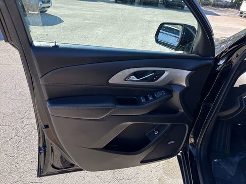 Used 2019 Chevrolet Traverse LT w/ LT Premium Package image 13