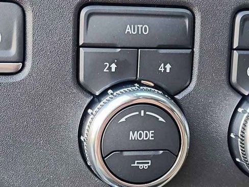 Used 2024 GMC Sierra 1500 Elevation image 4