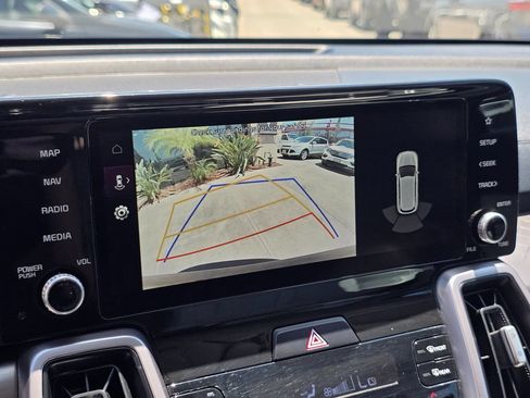 Used 2022 Kia Sorento S FWD image 39