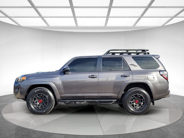 Used 2022 Toyota 4Runner TRD Off-Road Premium w/ TRD Black Wheel Package (TMS) AWD/4WD image 7