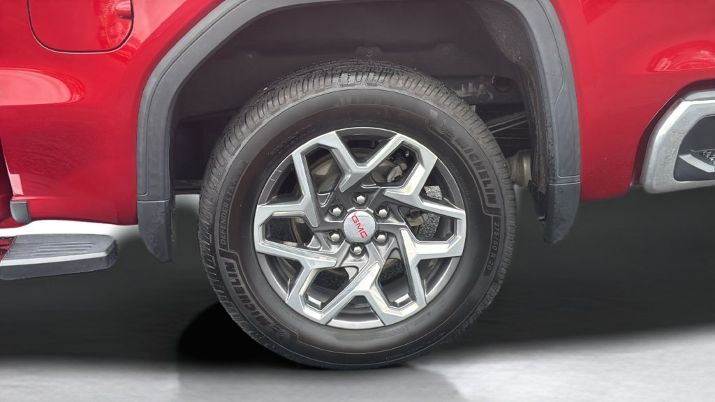 Used 2023 GMC Sierra 1500 SLT AWD/4WD image 27