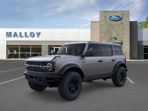 New 2026 Ford Bronco Badlands image 1