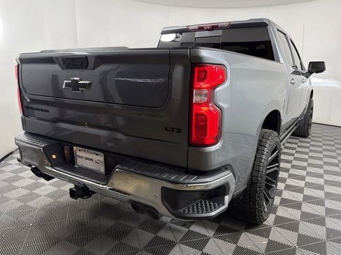 Used 2021 Chevrolet Silverado 1500 LTZ w/ LTZ Premium Package image 6