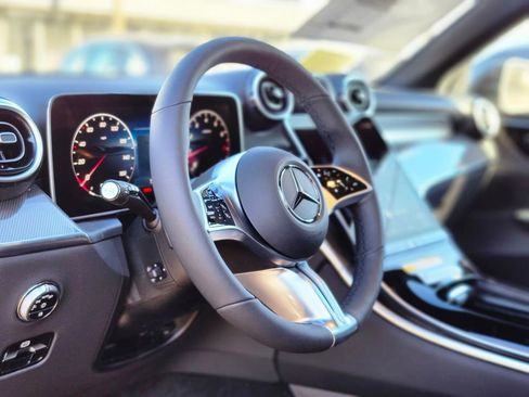 New 2026 Mercedes-Benz GLC 300 4MATIC image 18