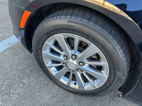 Used 2017 Cadillac XTS Sedan 4D image 11