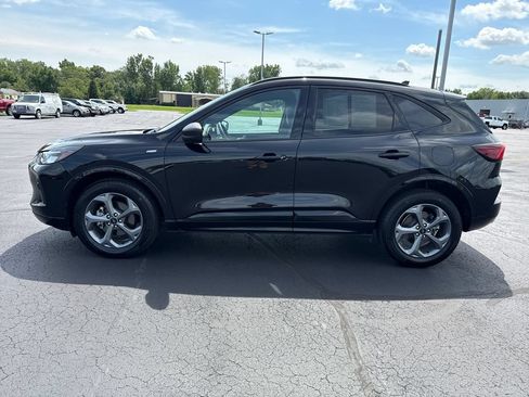 Used 2023 Ford Escape ST-Line w/ Tech Pack #1 AWD/4WD image 5