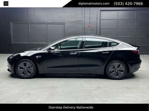 Used 2018 Tesla Model 3 Long Range image 3