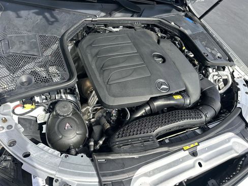 Used 2021 Mercedes-Benz C 300 4MATIC Sedan image 9