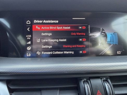 Used 2022 Alfa Romeo Stelvio Veloce AWD/4WD image 28