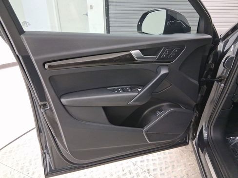 Used 2018 Audi Q5 2.0T Premium Plus w/ Premium Plus Package image 21