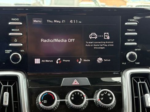 Used 2023 Kia Sorento LX FWD image 25
