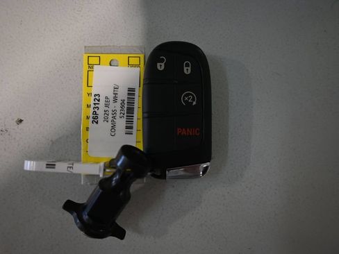 Used 2025 Jeep Compass Limited AWD/4WD image 11