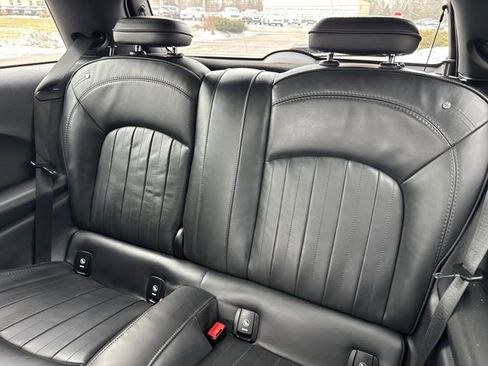 Certified 2023 MINI Cooper SE image 9