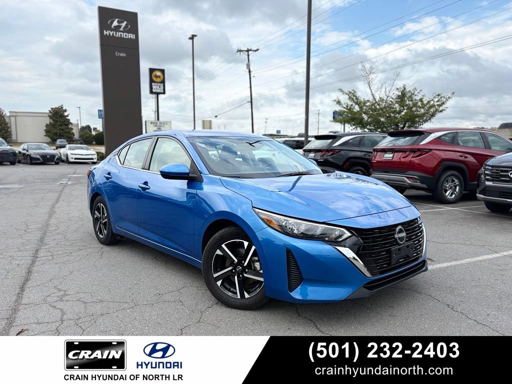 Used 2025 Nissan Sentra SV FWD image 1