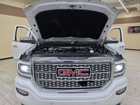Used 2017 GMC Sierra 1500 Denali AWD/4WD image 40