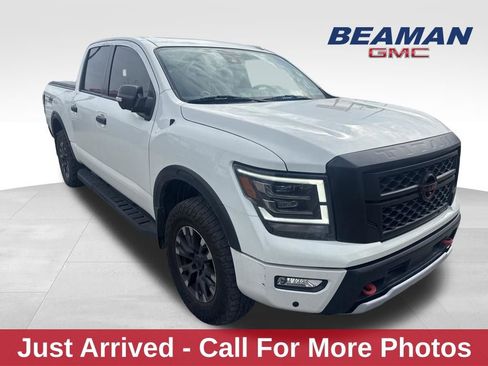 Used 2020 Nissan Titan PRO-4X w/ Pro-4x Convenience Package image 1